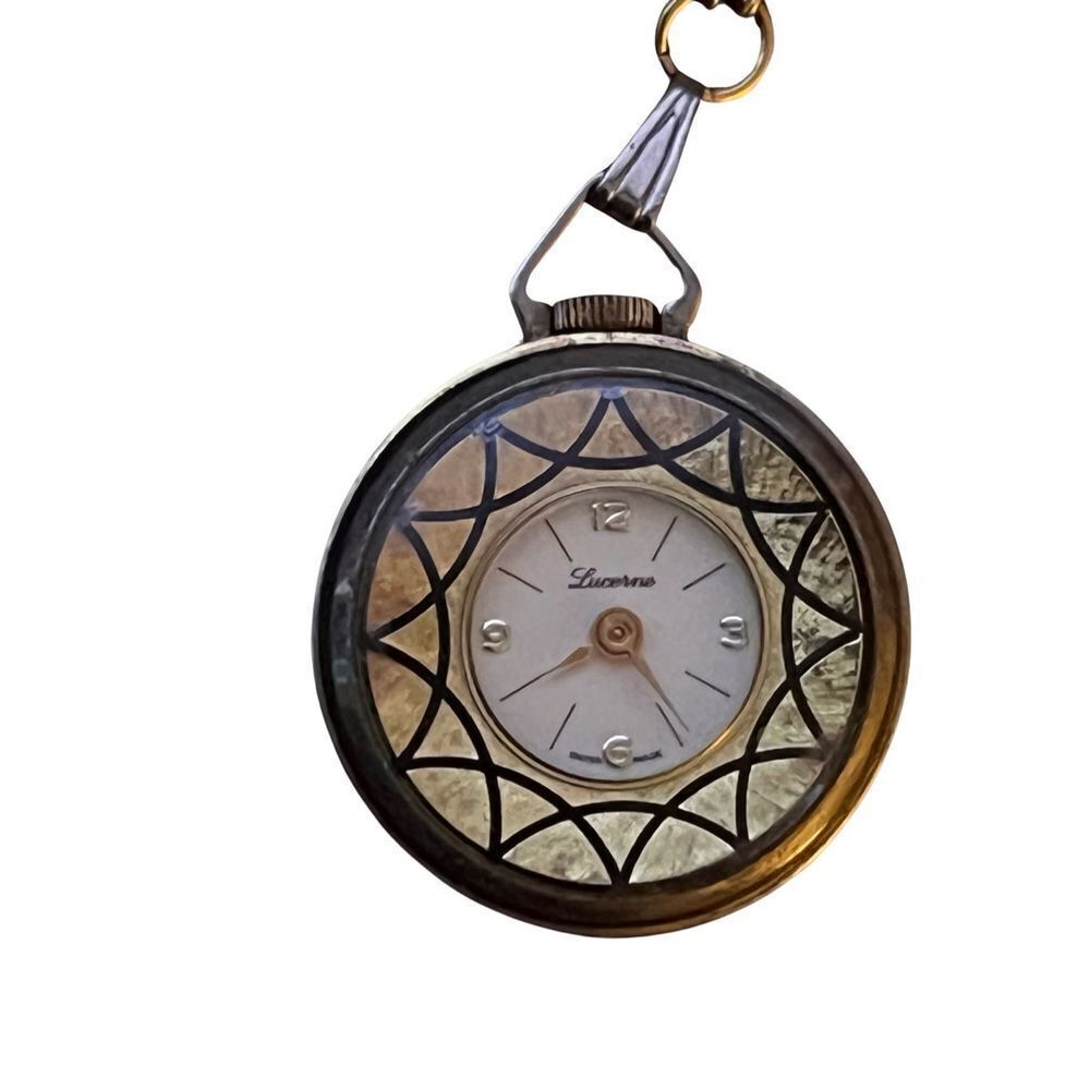 Vintage Lucerne Time Piece Pocket Watch Pendent Gold Tone Chain Necklace